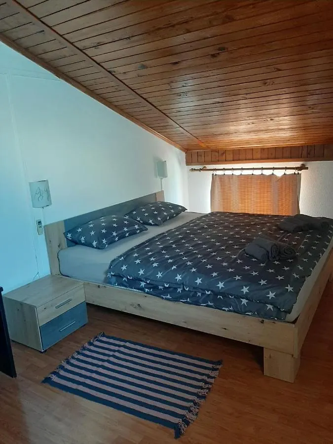 Sea View Apartment In The Center Of Pula 0*,