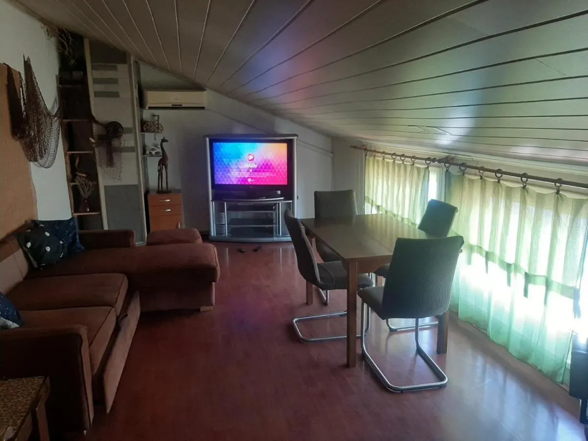 Sea View Apartment In The Center Of Pula Croatia