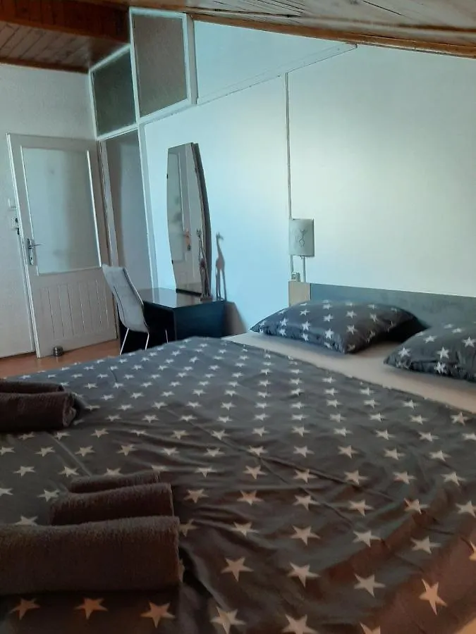 Sea View Apartment In The Center Of Pula
