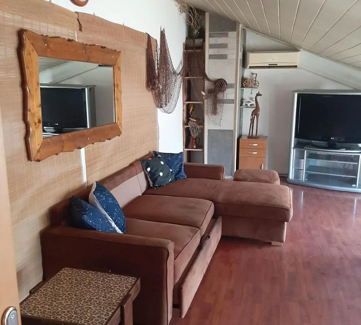 Sea View Apartment In The Center Of Pula