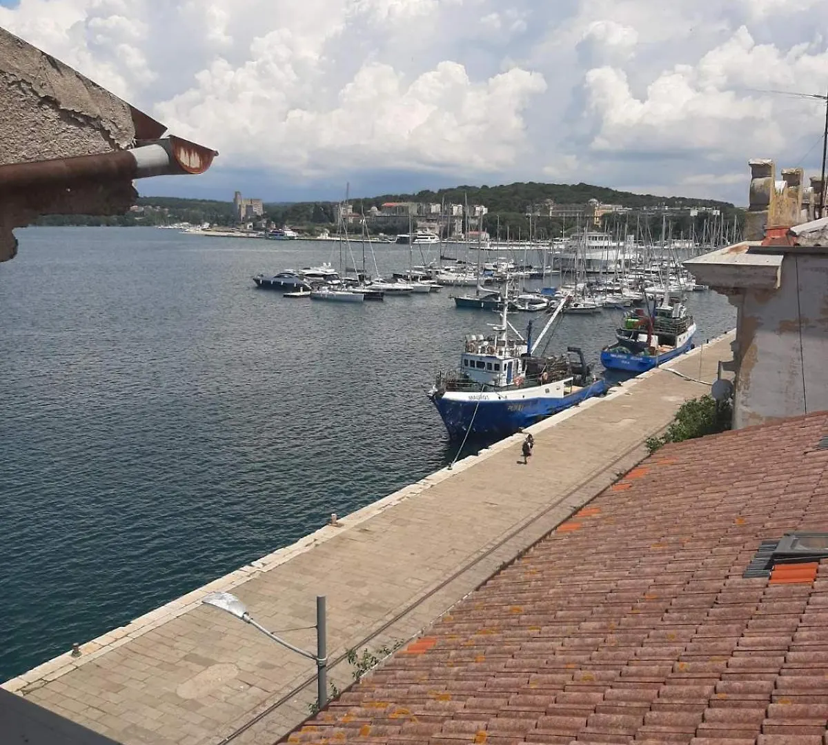 Sea View Apartment In The Center Of Pula Croatia